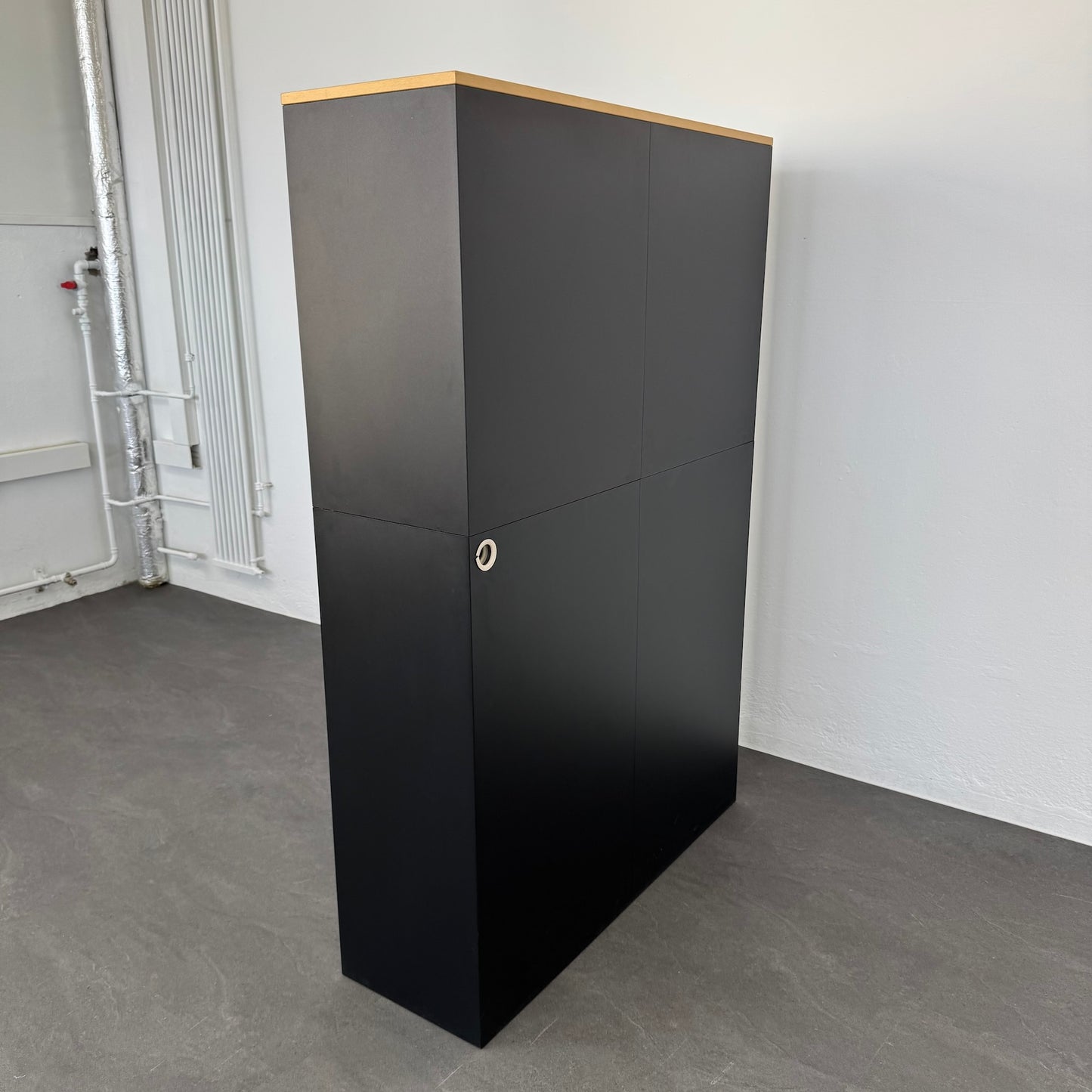 Lista Office Storage Kombi-Lateralschrank seitliche Ansicht