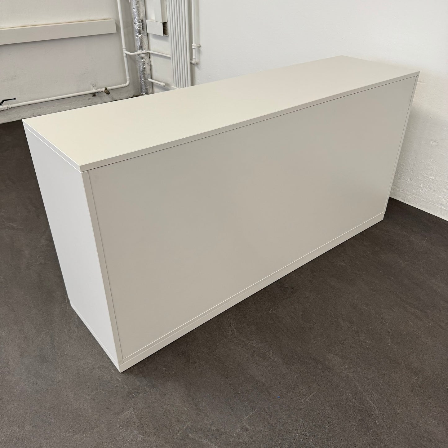 Steelcase Share It Lateralschrank Ansicht von hinten oben