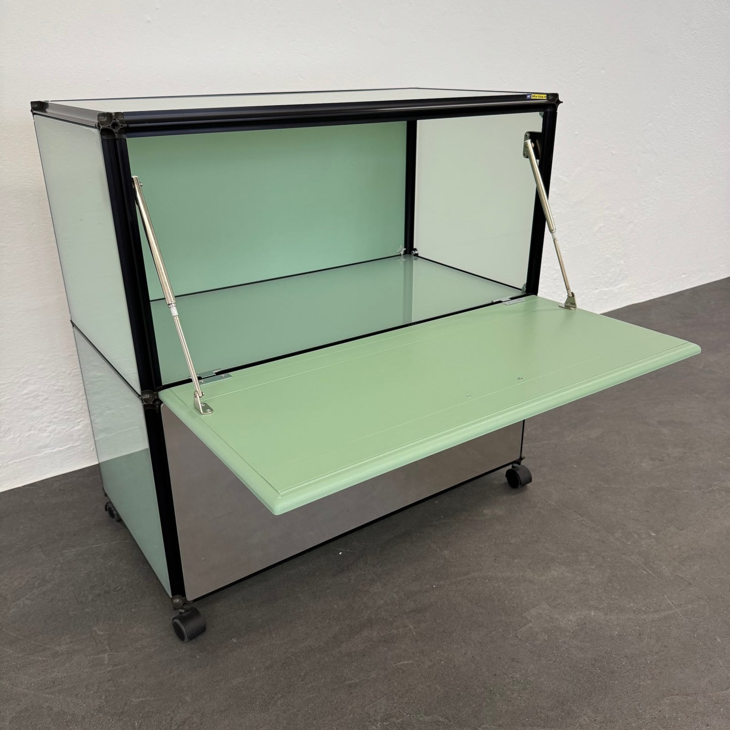Vintage Design Bauhaus Style Sideboard mit Klappe oben offen