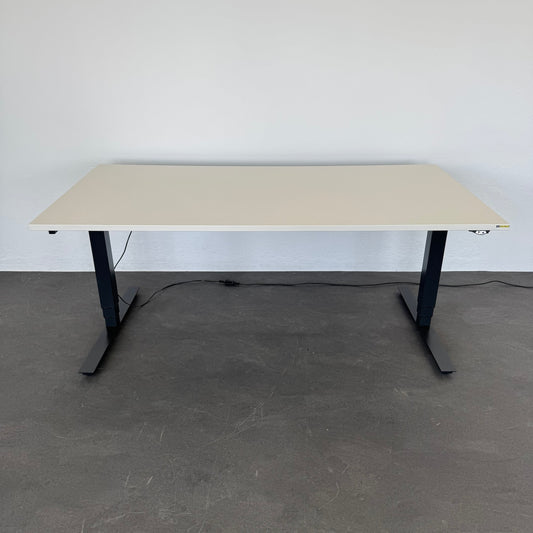 Interoffice Sitz-Steh-Schreibtisch 1800x900mm