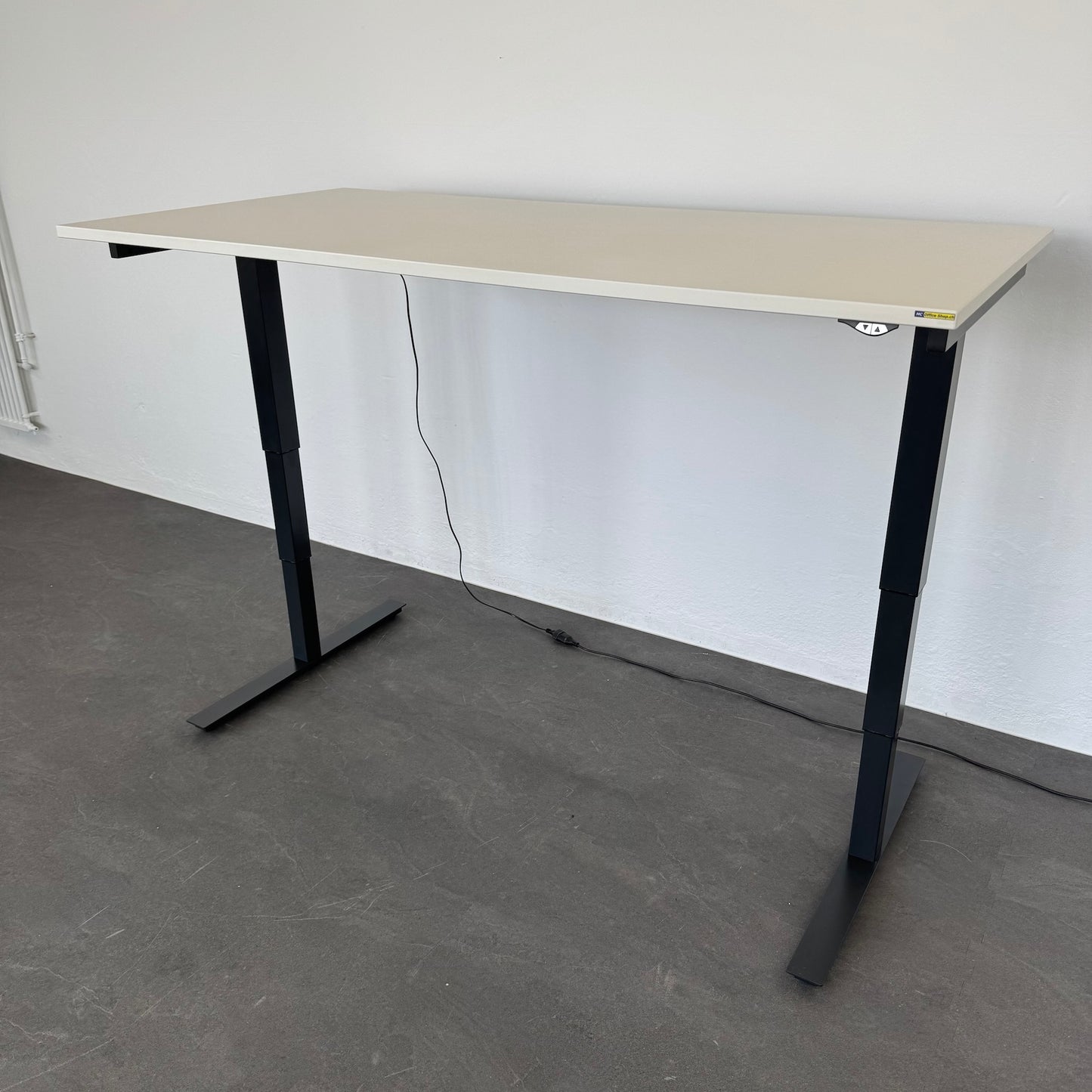 Interoffice Sitz-Steh-Schreibtisch ganz oben