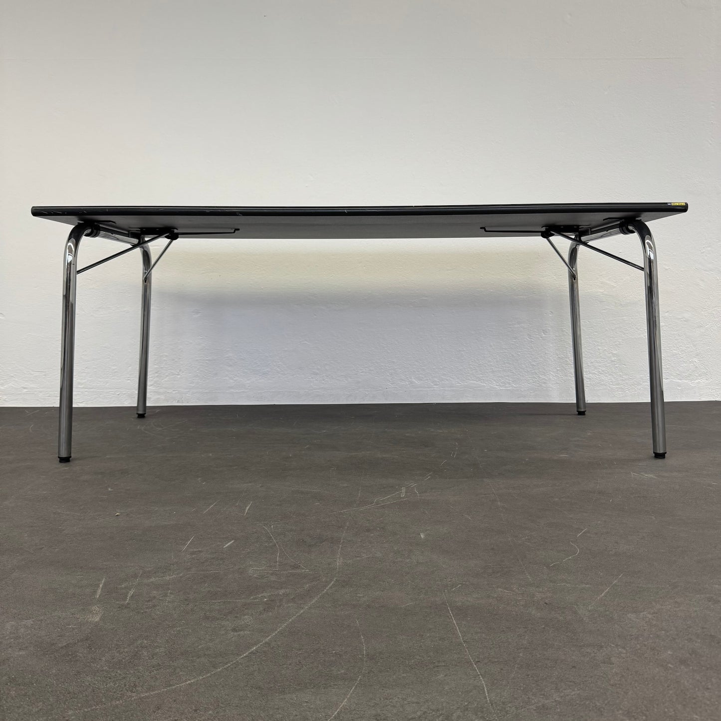 Top Design BigFree Klapptisch von unten