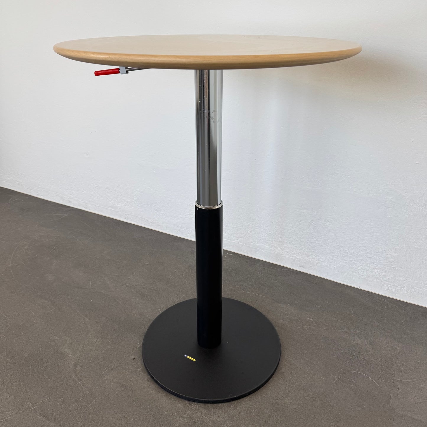 Euroffice Sitz-Steh-Besprechungstisch höhenverstellbar von 675-1090mm