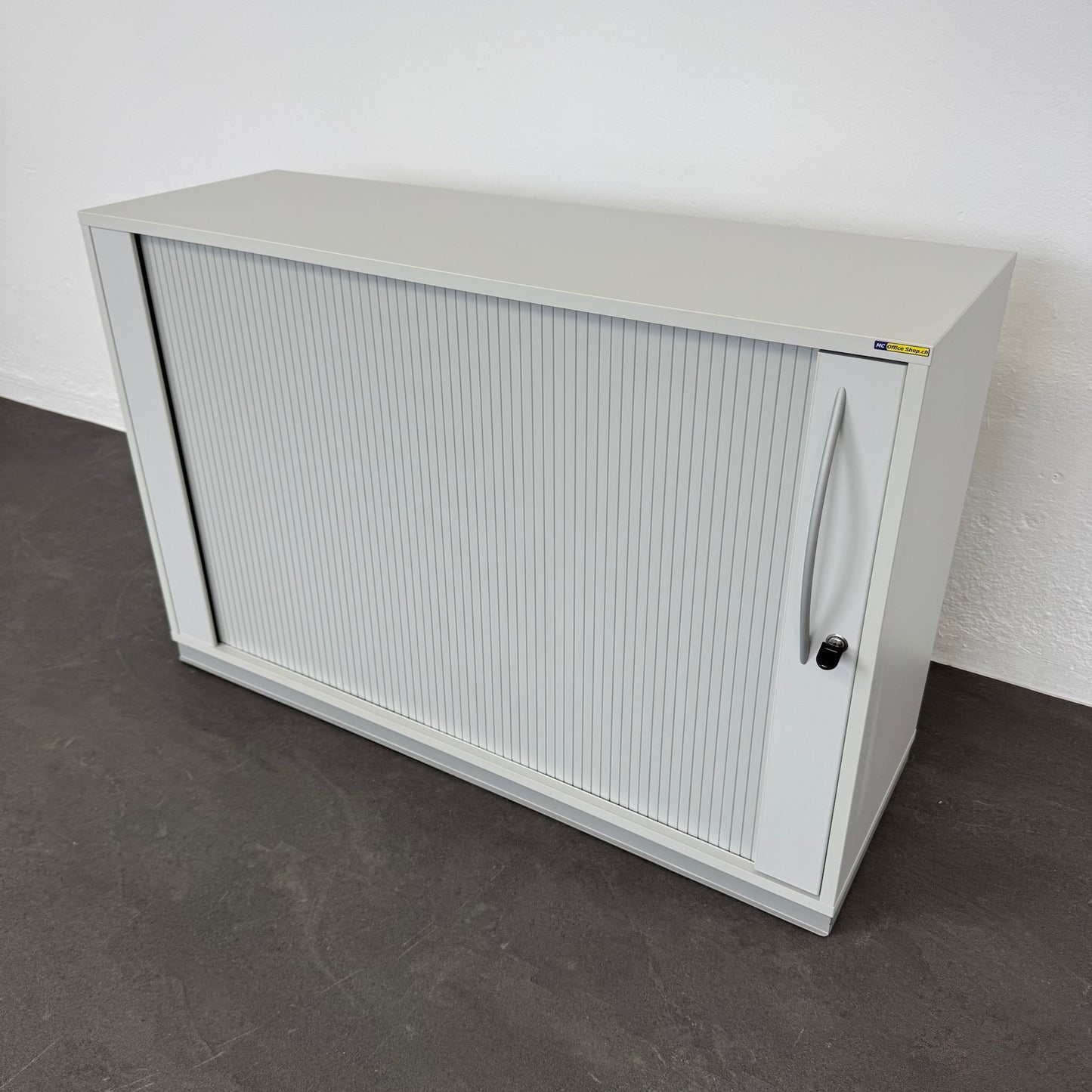 Echo Classic Lateralschrankschrank mit Schlüssel