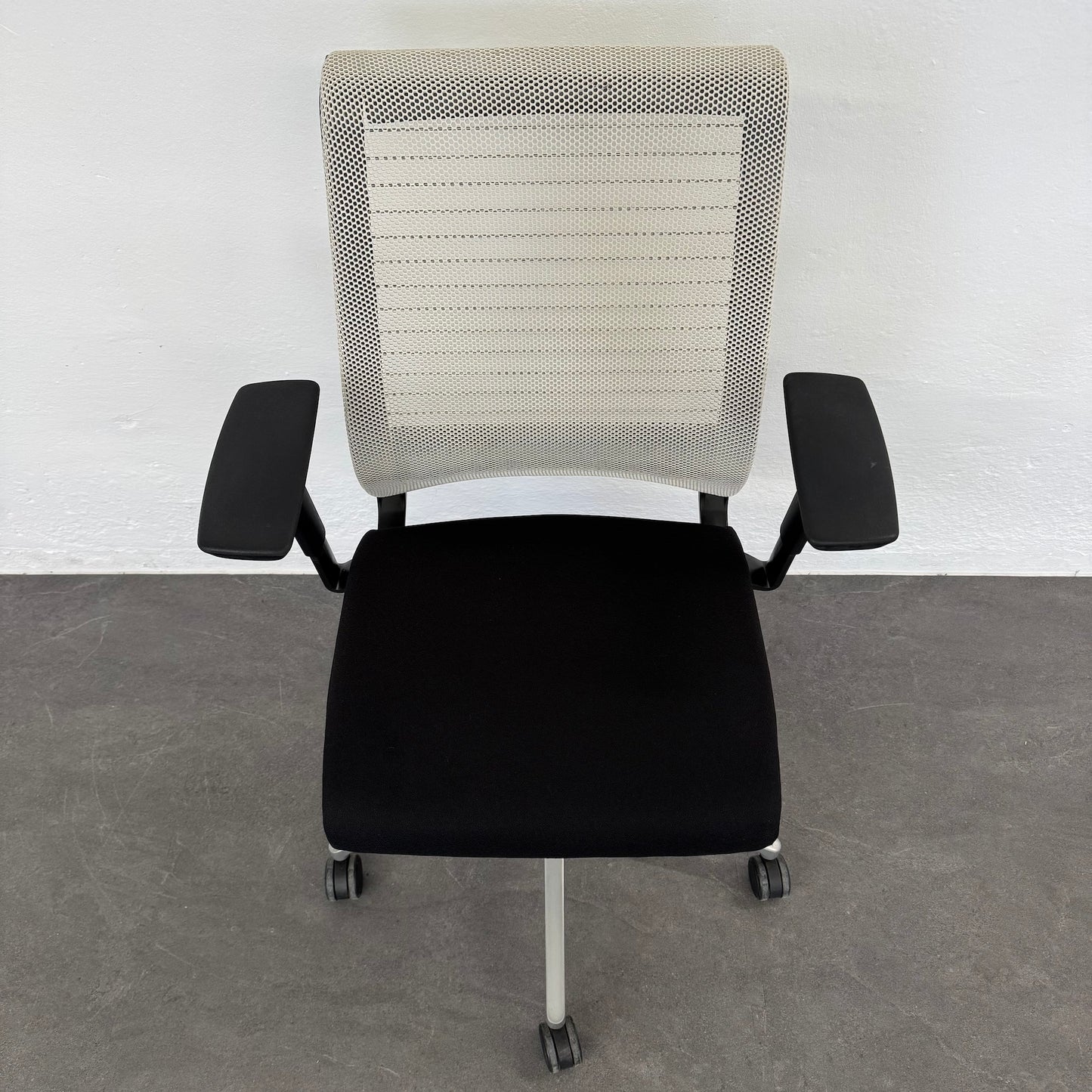 Steelcase Think Bürodrehstuhl Ansicht von oben