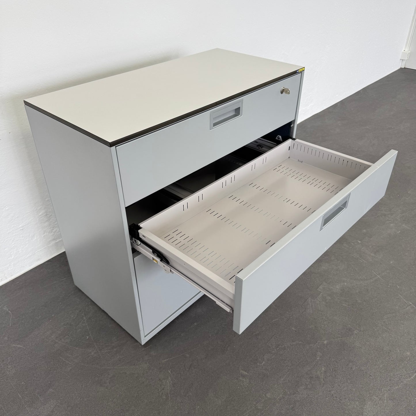 Lista Office Qub Modul-Kombination Breitschublade unten offen