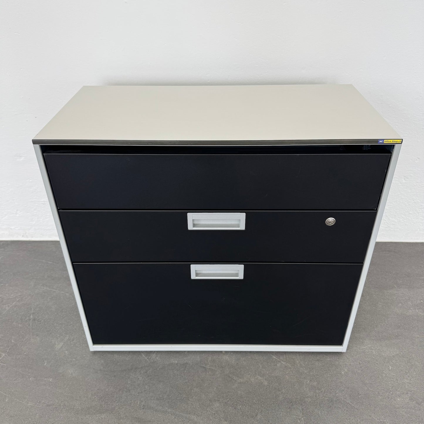 Lista Office Qub Modul-Kombination in Silbergrau und Schwarz
