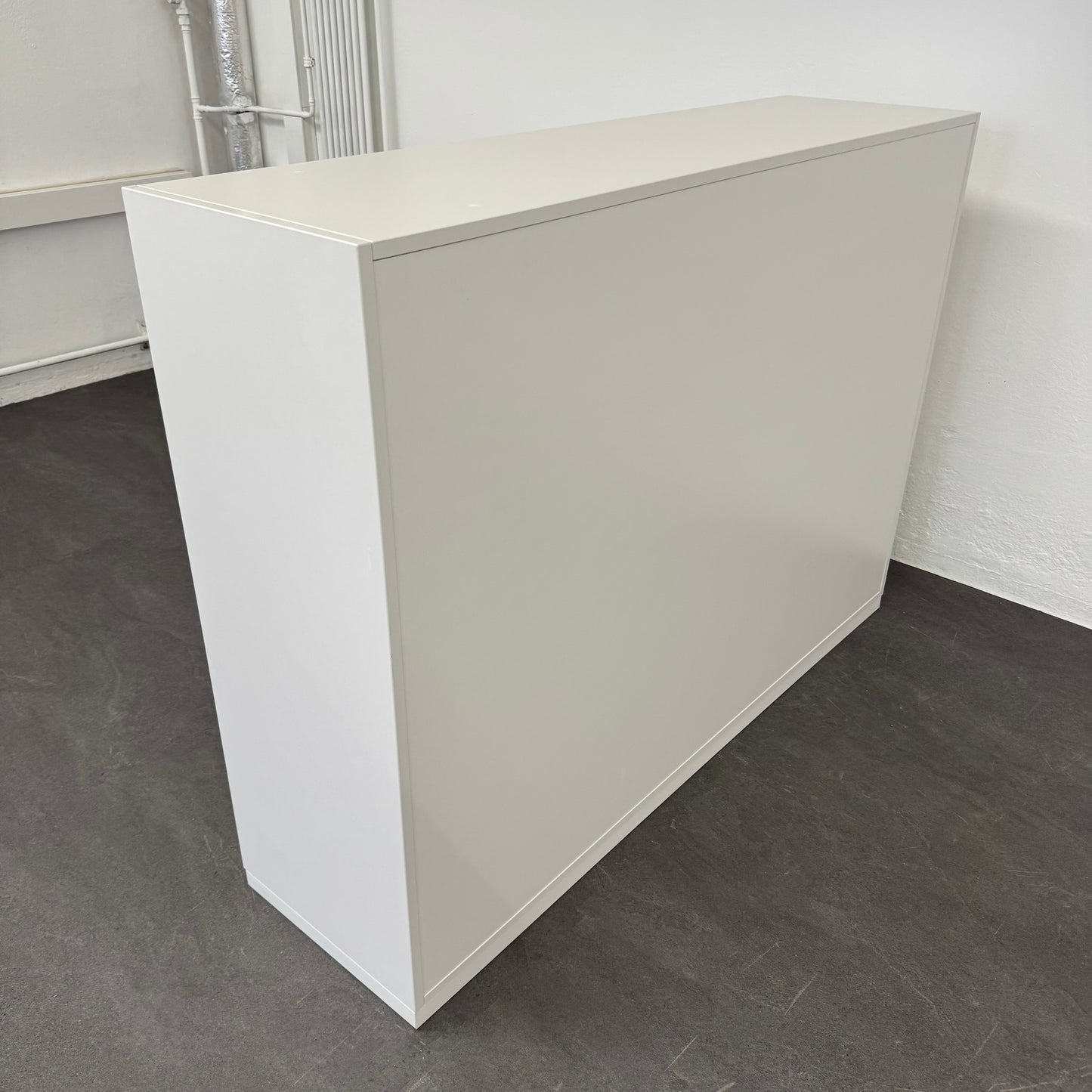 Steelcase Share It Lateralschrank Ansicht von der Seite