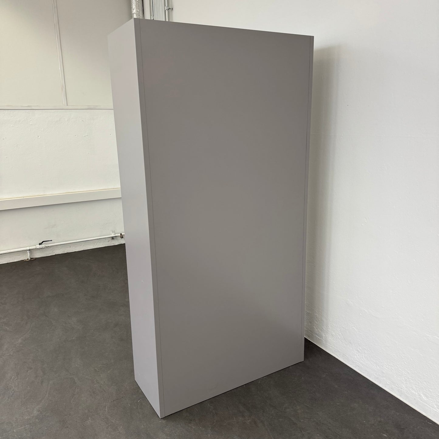 Lista Storage Flügeltür-Aktenschrank Ansicht von hinten