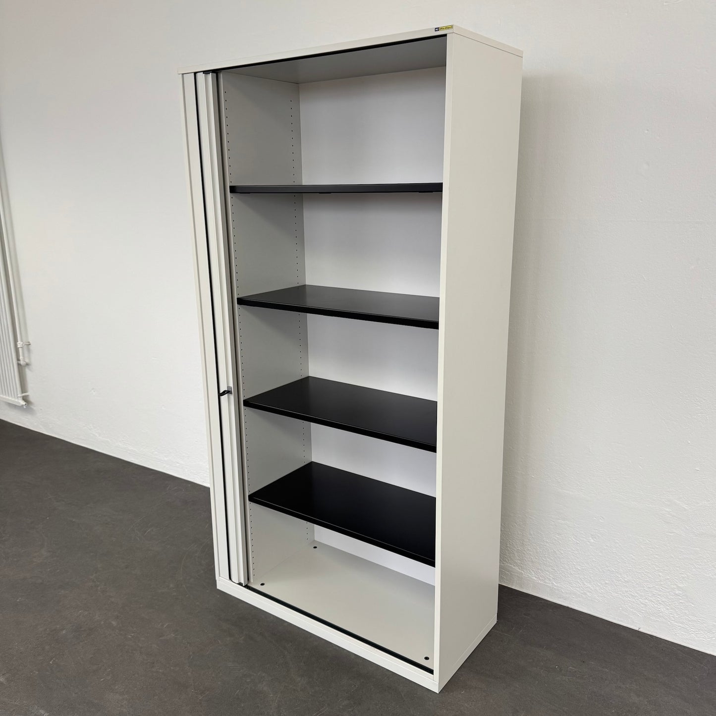 Steelcase Share It Lateralschrank offen von rechts