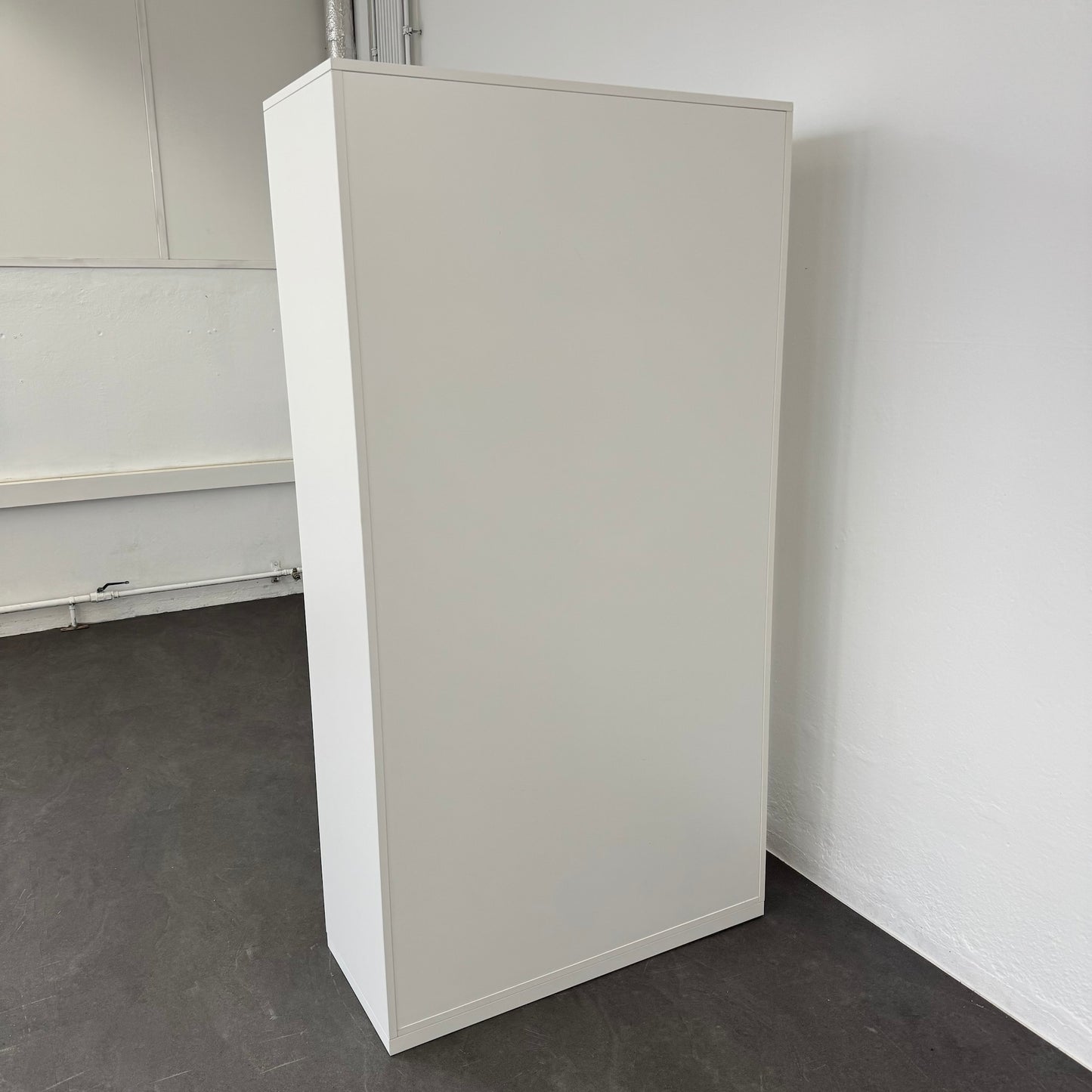 Steelcase Share It Lateralschrank Ansicht von hinten