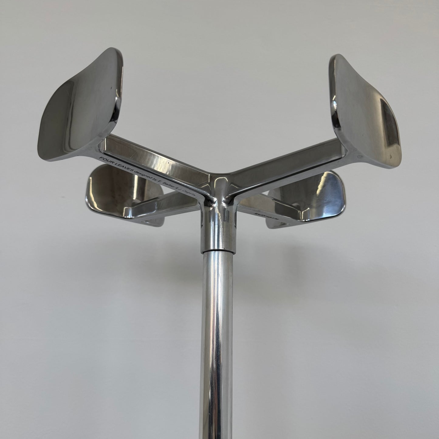 Magis Four Leaves Garderobenständer Kleiderhaken von unten