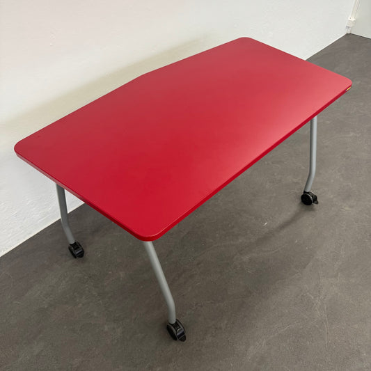 Steelcase Education Roll-Schreibtisch 1400x765mm