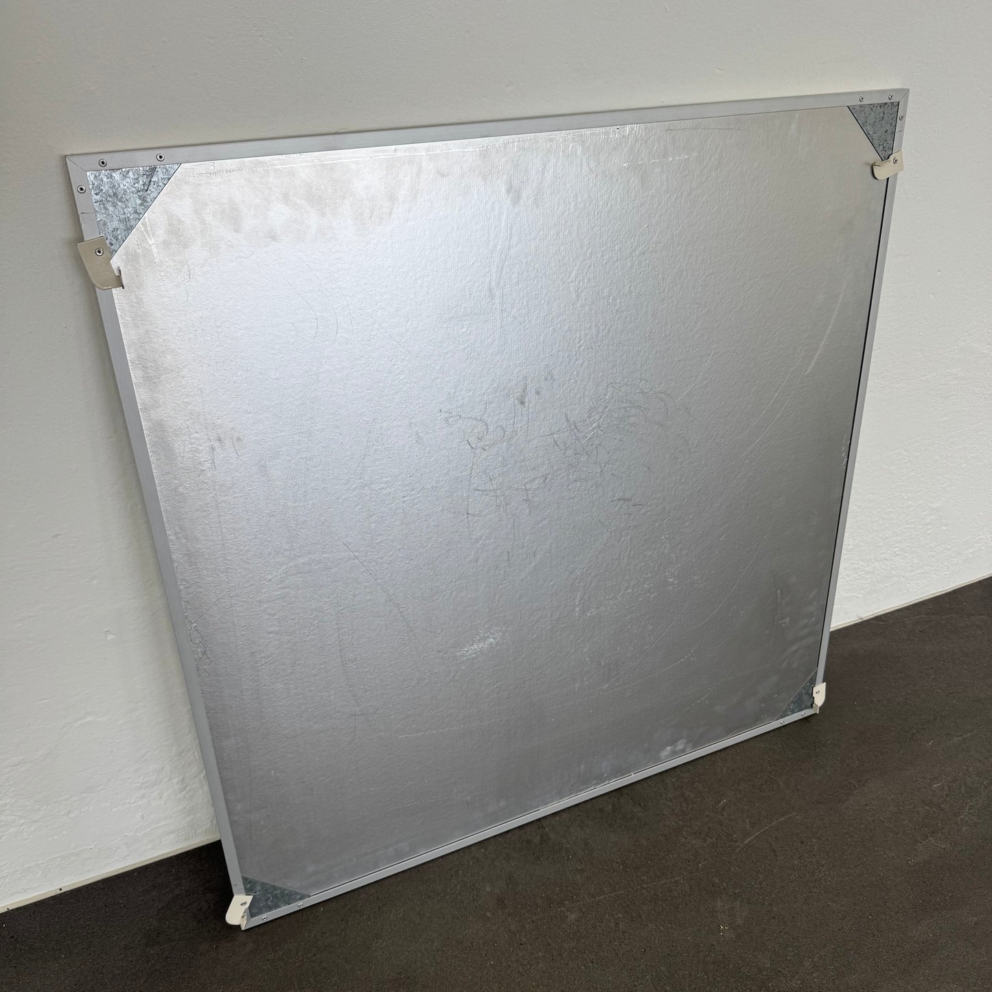 Top Design Classic Whiteboard Ansicht von hinten