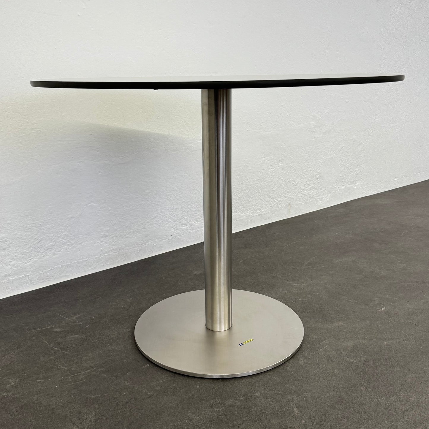 Top Design Bistrotisch seitliche Ansicht von unten - 6038929