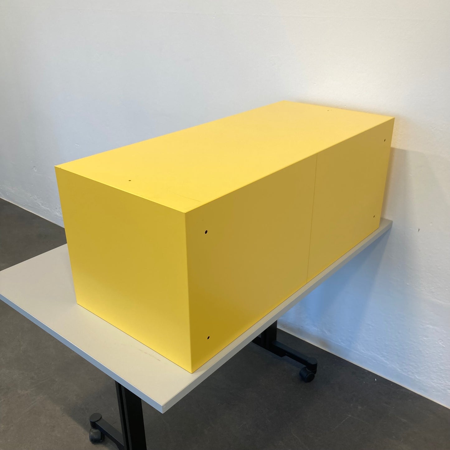 Lista Office LO Locker Gelb Ansicht von hinten - 6039026