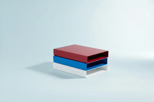 Diverses – Ablagefächer A4 in weiss, blau, rot