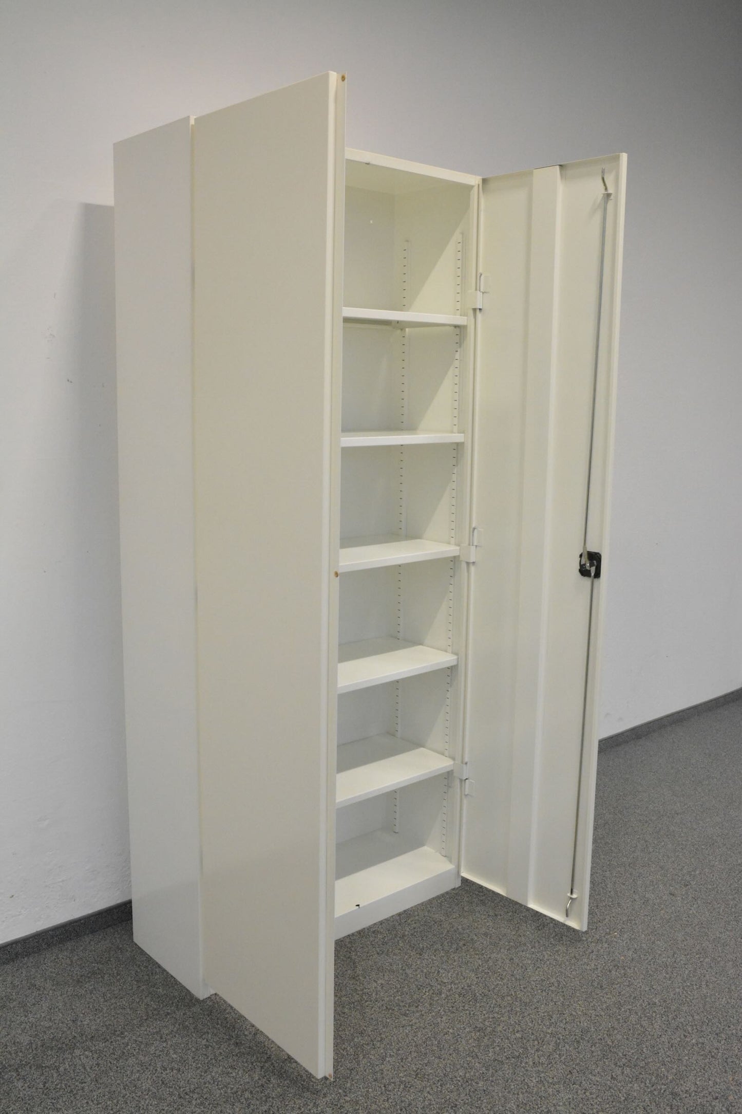 Top Design Acta Base Flügeltür-Aktenschrank