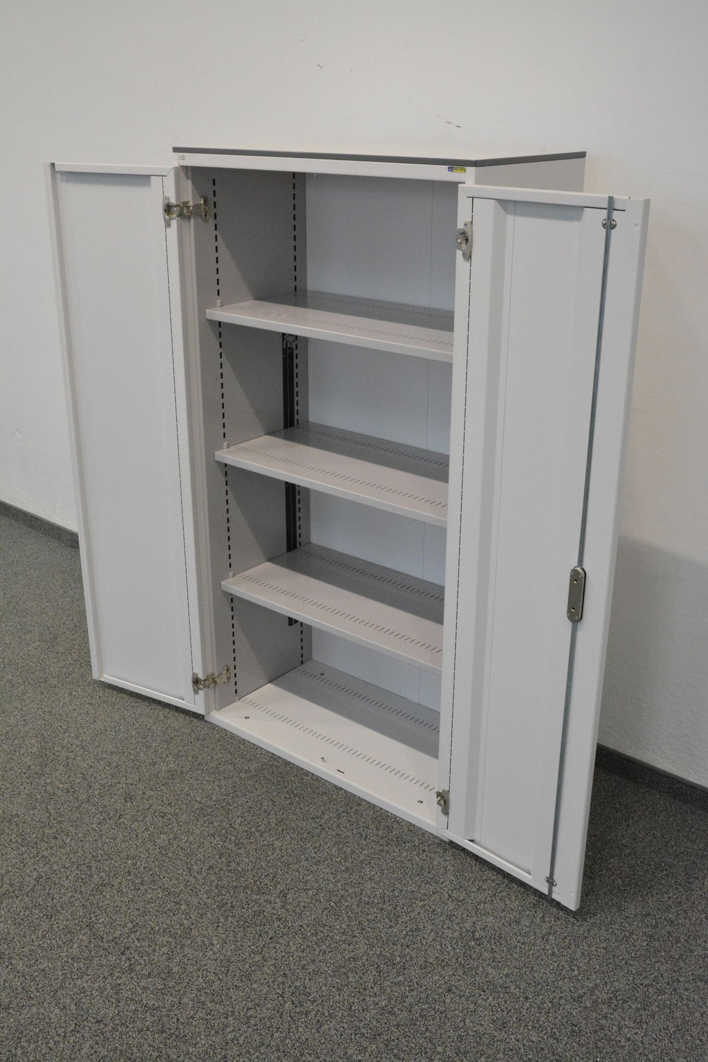 Lista Office Storage Flügeltür-Aktenschrank