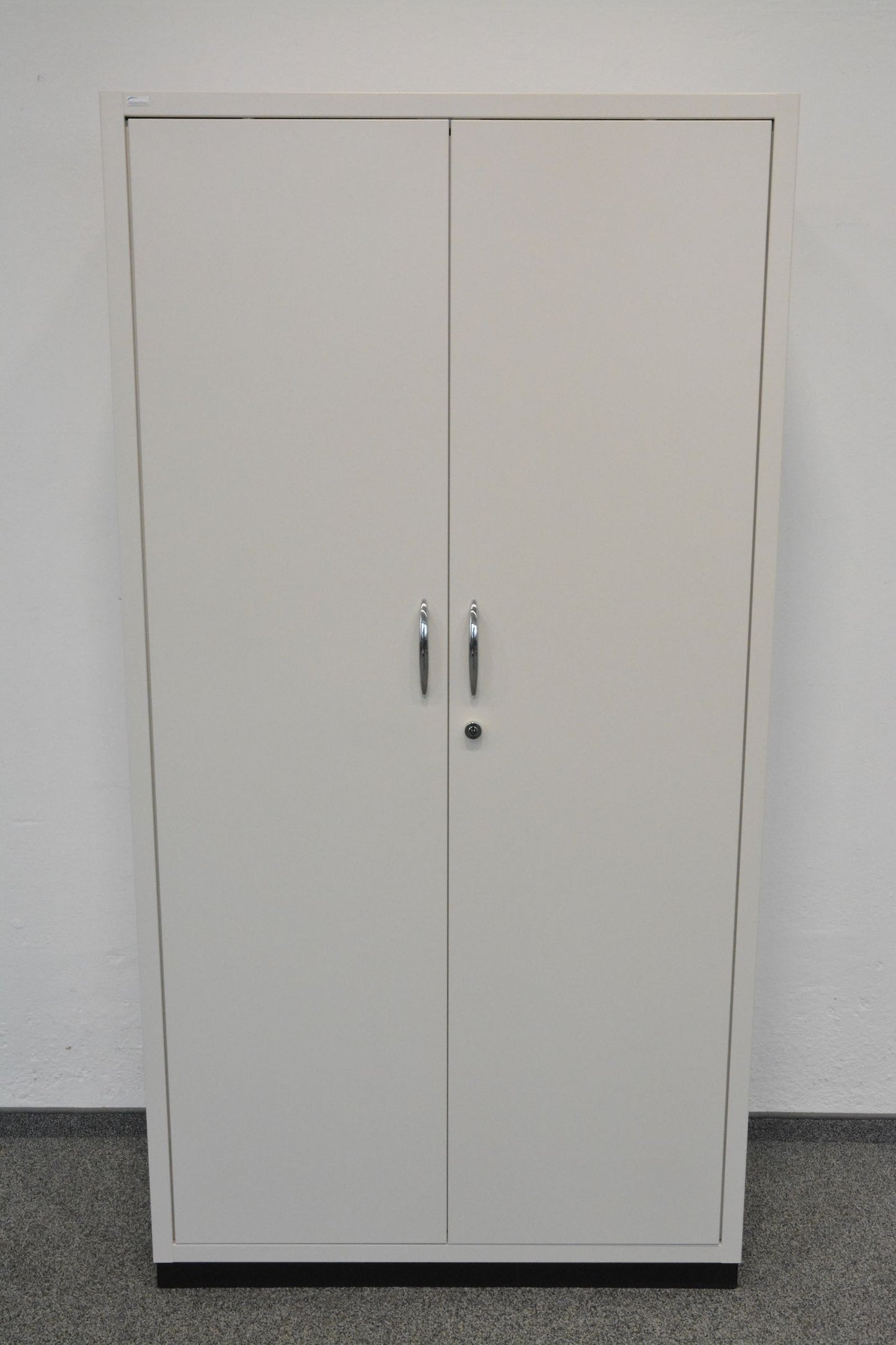 Sara King Flügeltür-Aktenschrank