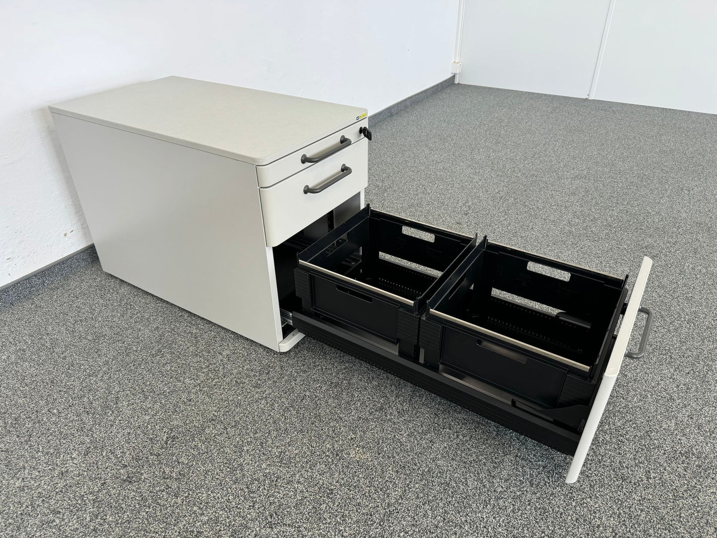 Steelcase Tenaro Roll-Korpus