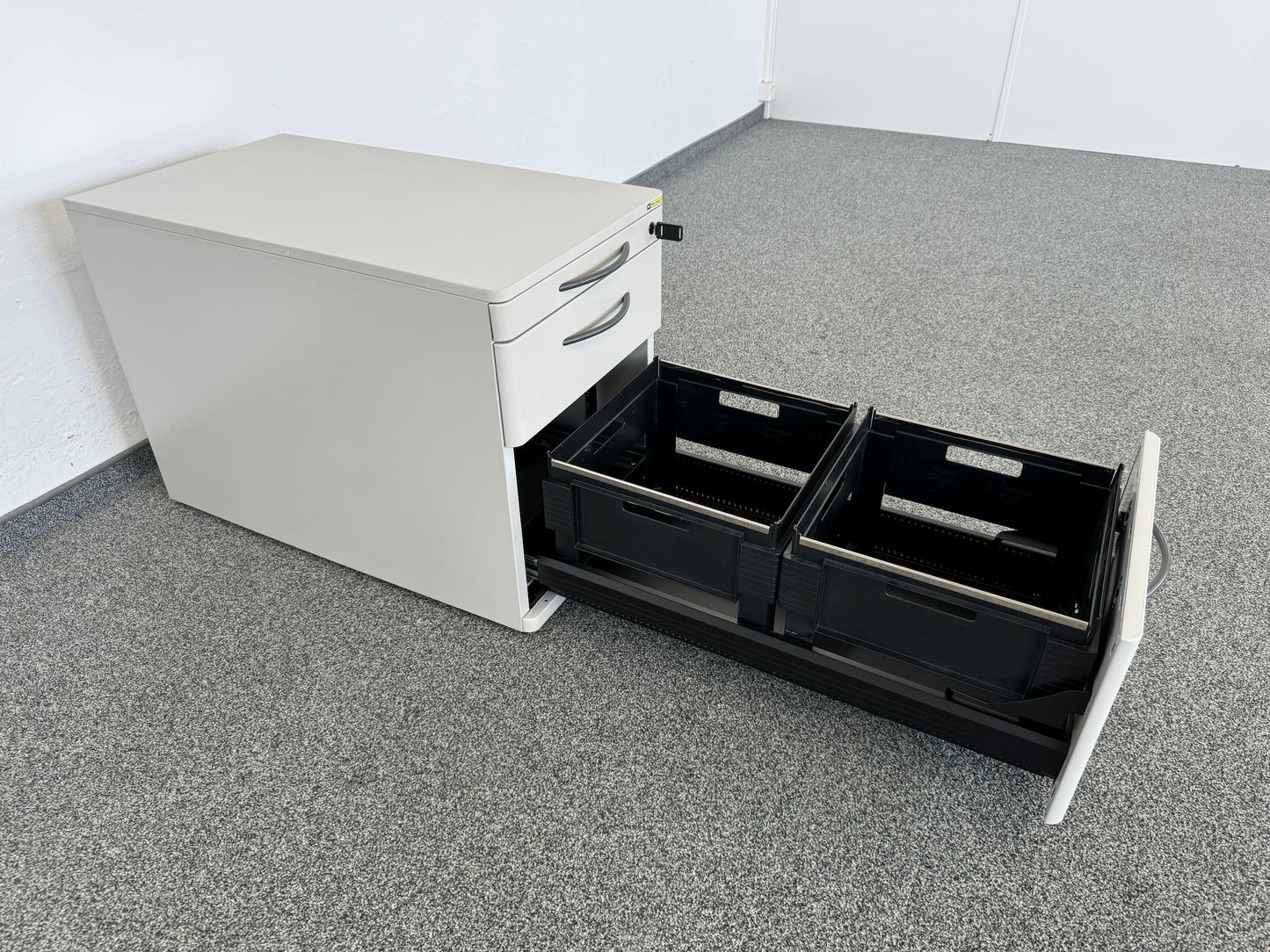 Steelcase Tenaro Roll-Korpus