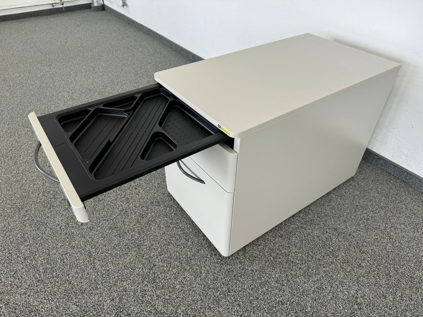 Steelcase Tenaro Roll-Korpus