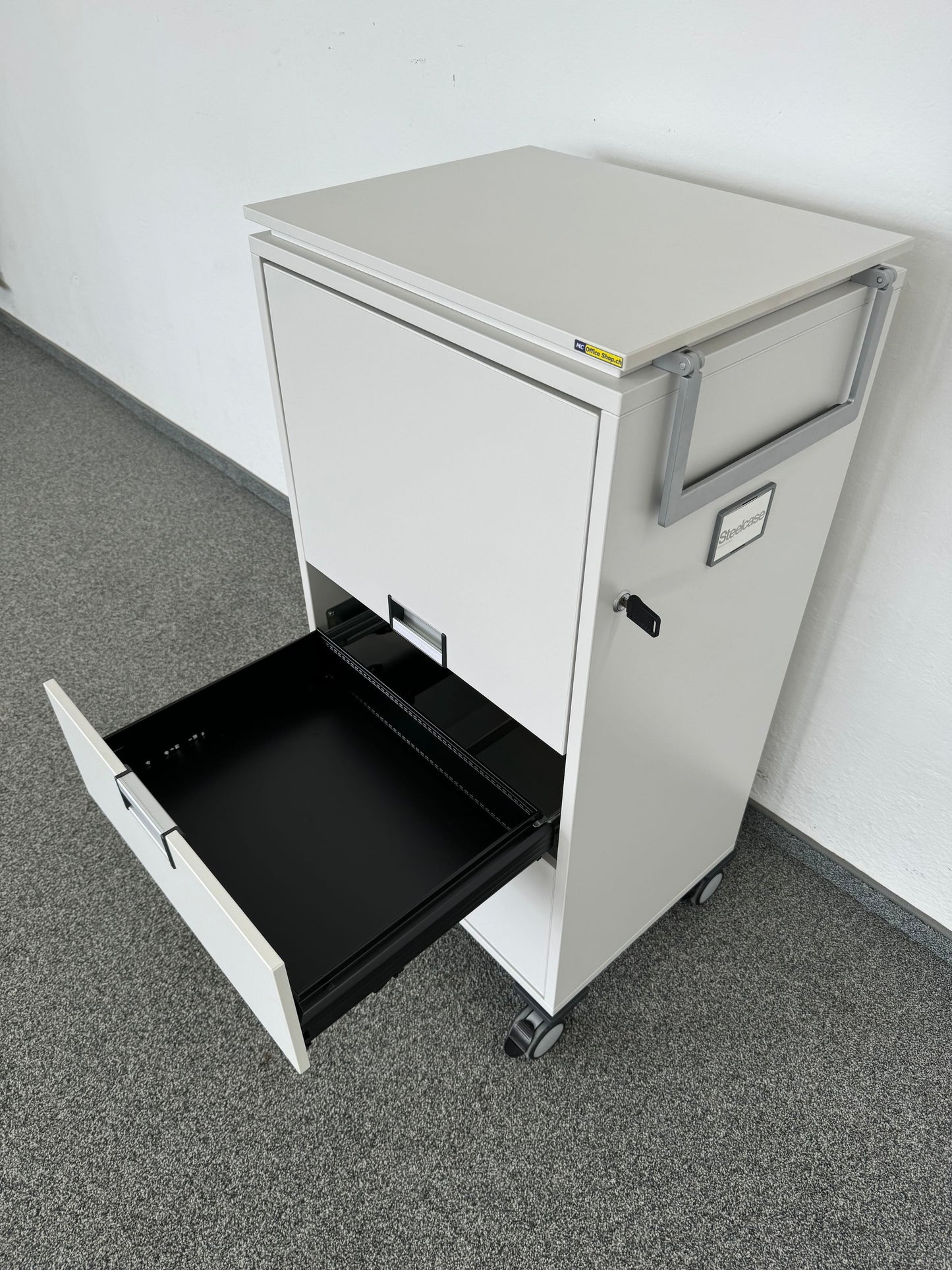 Steelcase Share It Roll-Caddy