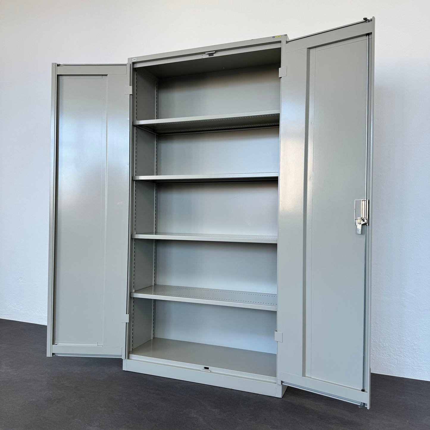 Lista Office Storage Flügeltür-Aktenschrank
