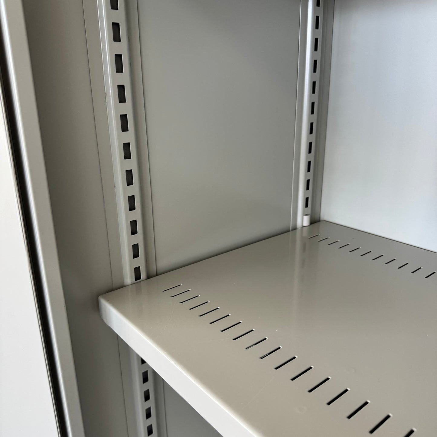 Lista Office Storage Flügeltür-Aktenschrank