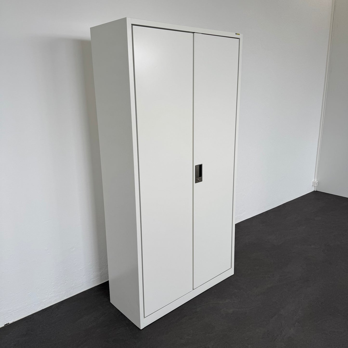 Lista Office Storage Flügeltür-Aktenschrank