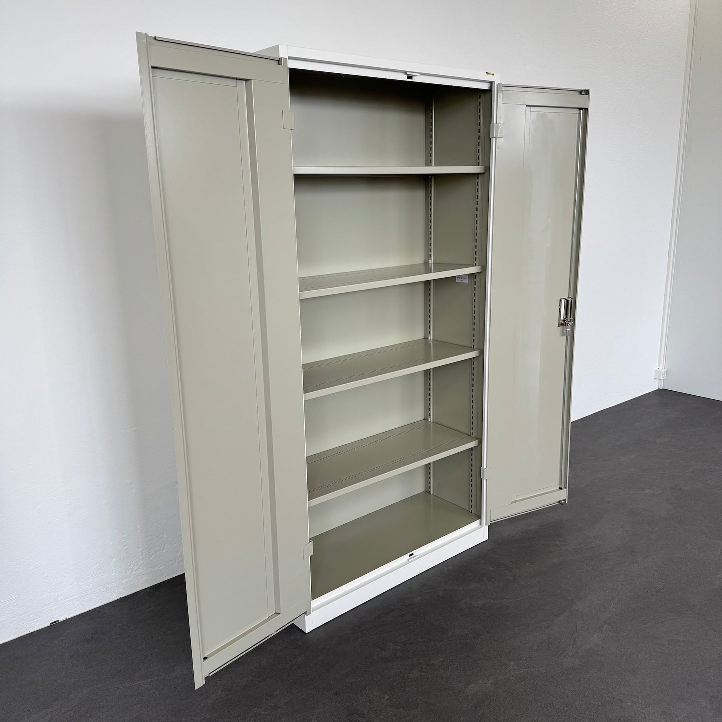 Lista Office Storage Flügeltür-Aktenschrank