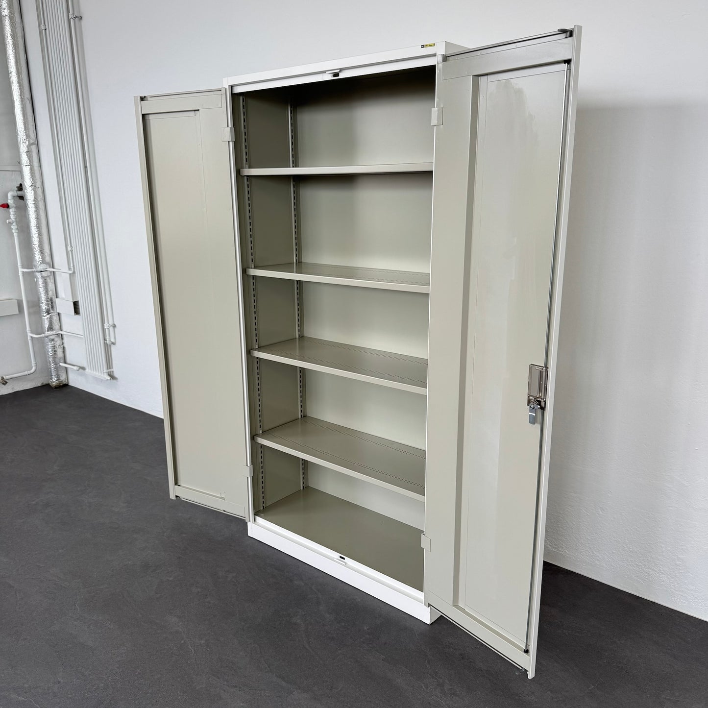 Lista Office Storage Flügeltür-Aktenschrank
