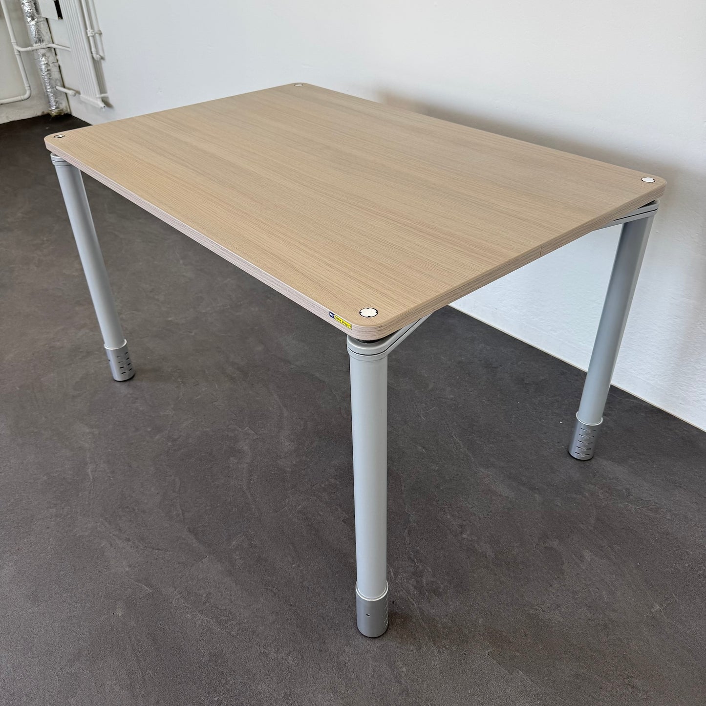 Steelcase Quadrino Schreibtisch