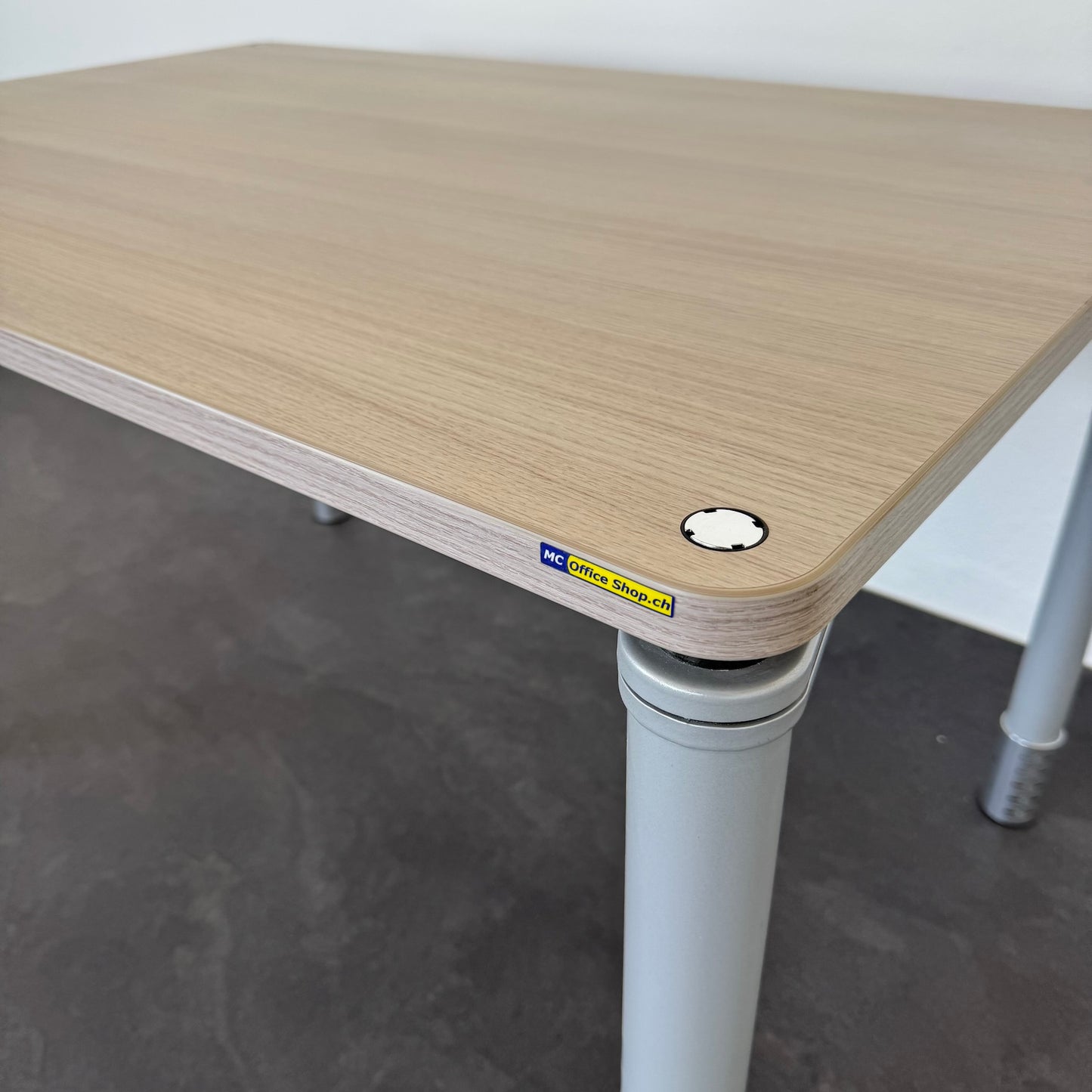 Steelcase Quadrino Schreibtisch