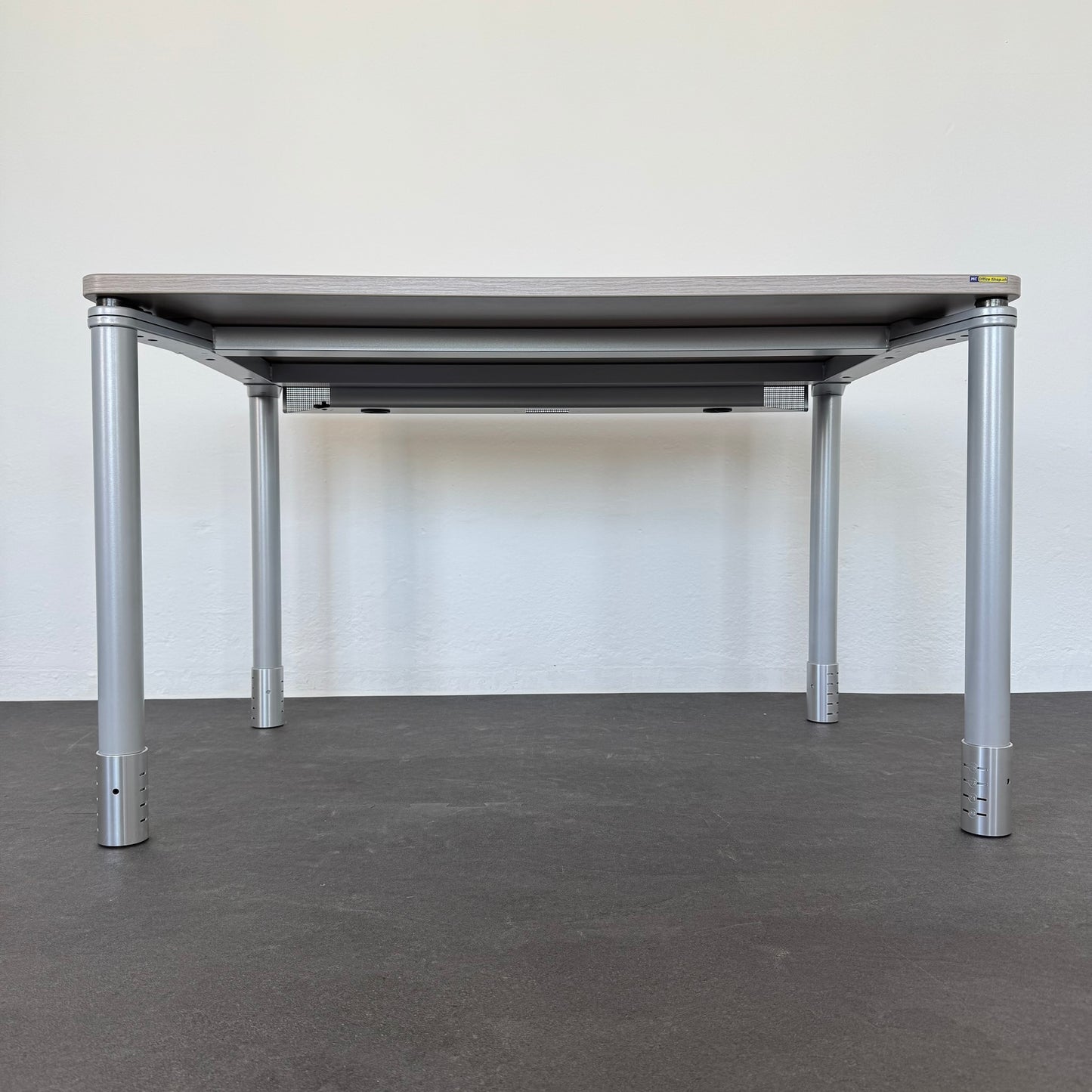 Steelcase Quadrino Schreibtisch