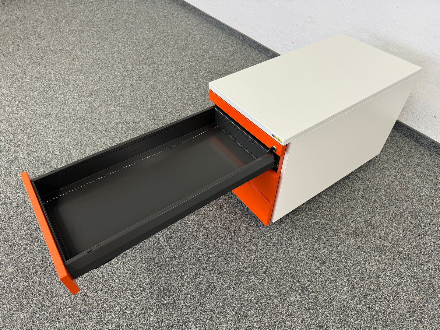 König + Neurath Container Roll-Korpus