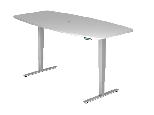 Illustration eines elektrisch höhenverstellbaren Sitz-Steh-Schreibtisches in hellgrau mit leicht gewölbter Vorder- und Rückkante der Tischplatte