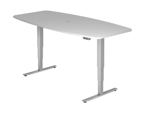 Illustration eines elektrisch höhenverstellbaren Sitz-Steh-Schreibtisches in hellgrau mit leicht gewölbter Vorder- und Rückkante der Tischplatte
