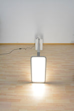 Laden Sie das Bild in den Galerie-Viewer, MC MyLight LED Maye F-R Indirekt-/Direktleuchte mit Sensor - Aluminium - RAL 9006 Weissaluminium