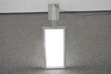 Laden Sie das Bild in den Galerie-Viewer, MC MyLight Classic LED Stehleuchte - Metall - Silbergrau
