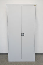 Laden Sie das Bild in den Galerie-Viewer, Mauser Classic Flügeltür-Aktenschrank für 5 Ordner-Reihen 950mm breit - mit Schlüssel - Metall - Grau