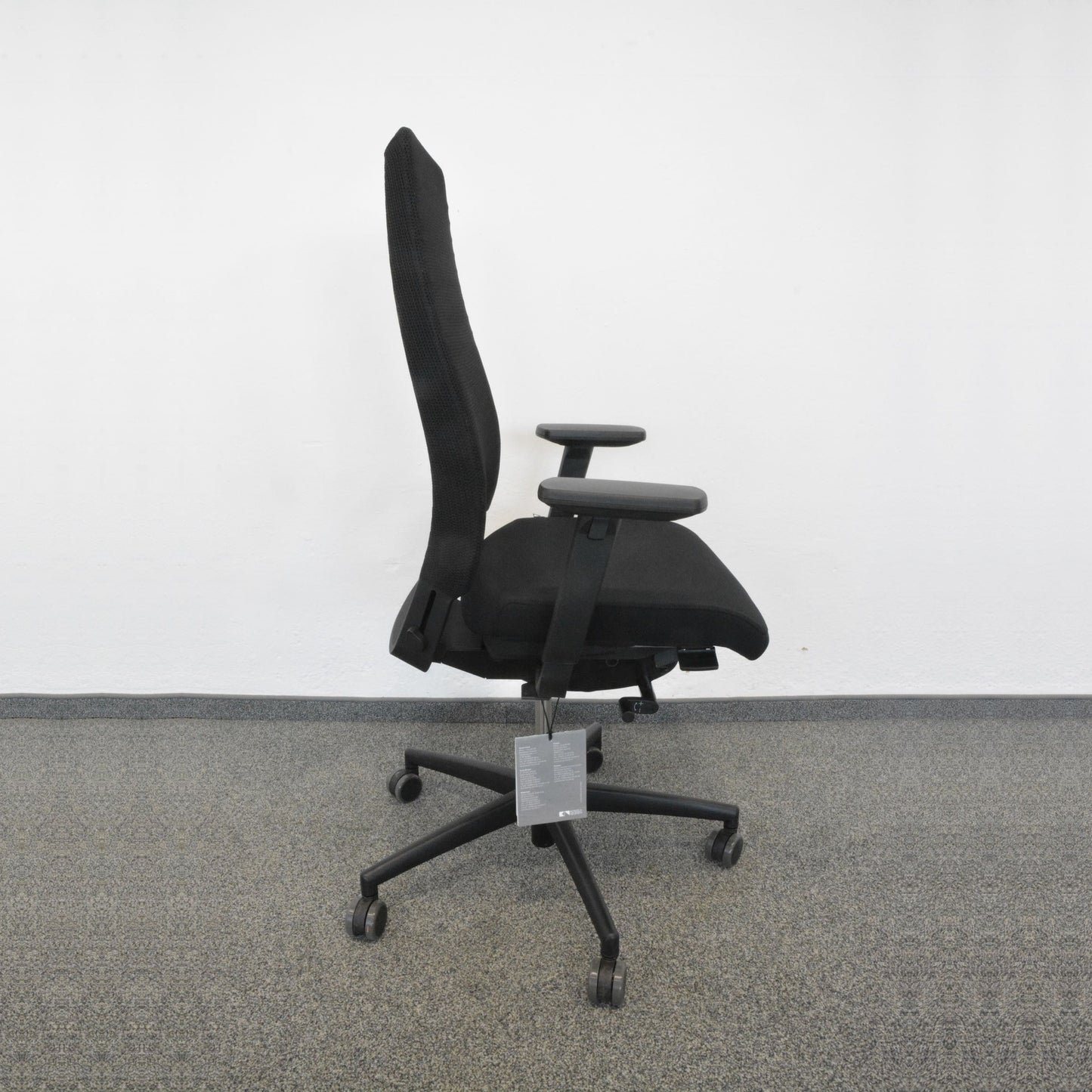 König + Neurath OKAY.III Bürodrehstuhl mit Armlehnen - Stoff Schwarz
