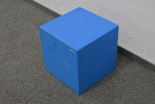 Laden Sie das Bild in den Galerie-Viewer, Hey Sign QUART KID Hocker by Memox - Kunststoff - Blau
