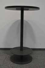 Laden Sie das Bild in den Galerie-Viewer, Aermo Modell 4413 Bistrostehtisch fixe Höhe von 1100 - 700mm Durchmesser - Spanplatte - Anthrazit