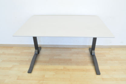 Elan Euroffice Schreibtisch