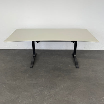 Elan Euroffice Schreibtisch aus MDF in Lichtgrau - 6001622