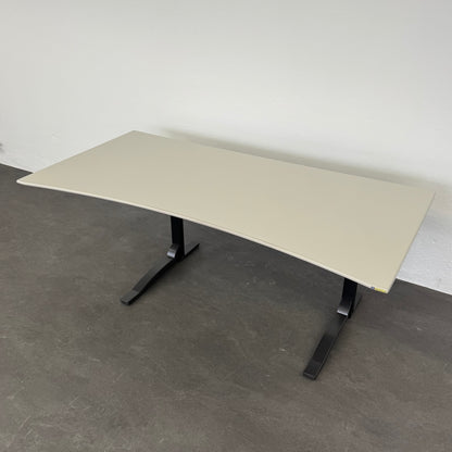 Elan Euroffice Schreibtisch höhenverstellbar von 685 - 805mm - 6001622