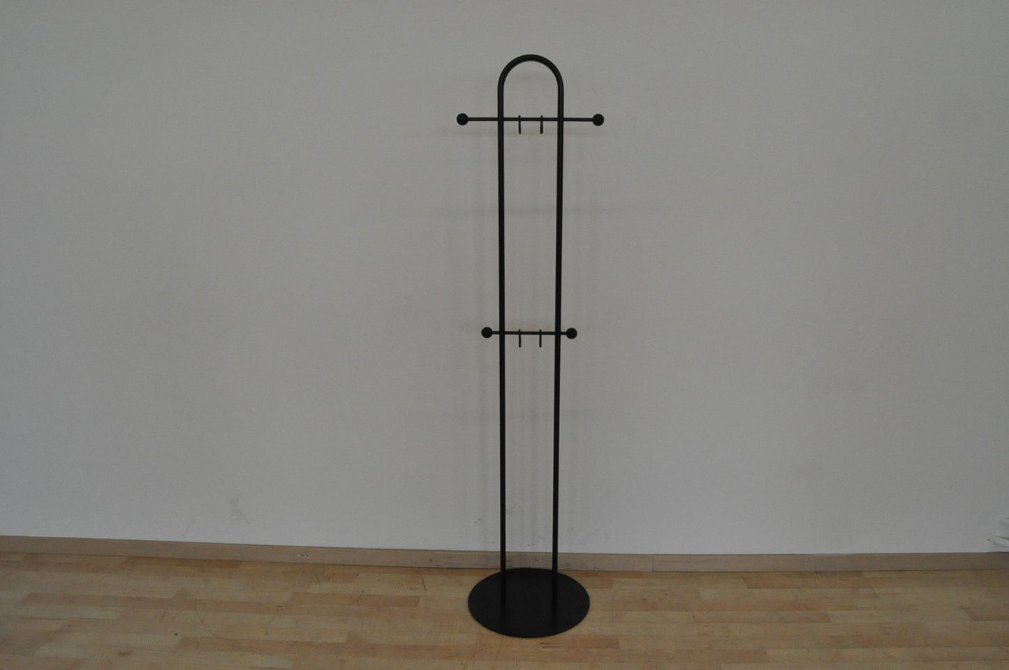 Vintage Design Classic Garderobenständer aus Metall Schwarz - 6002032