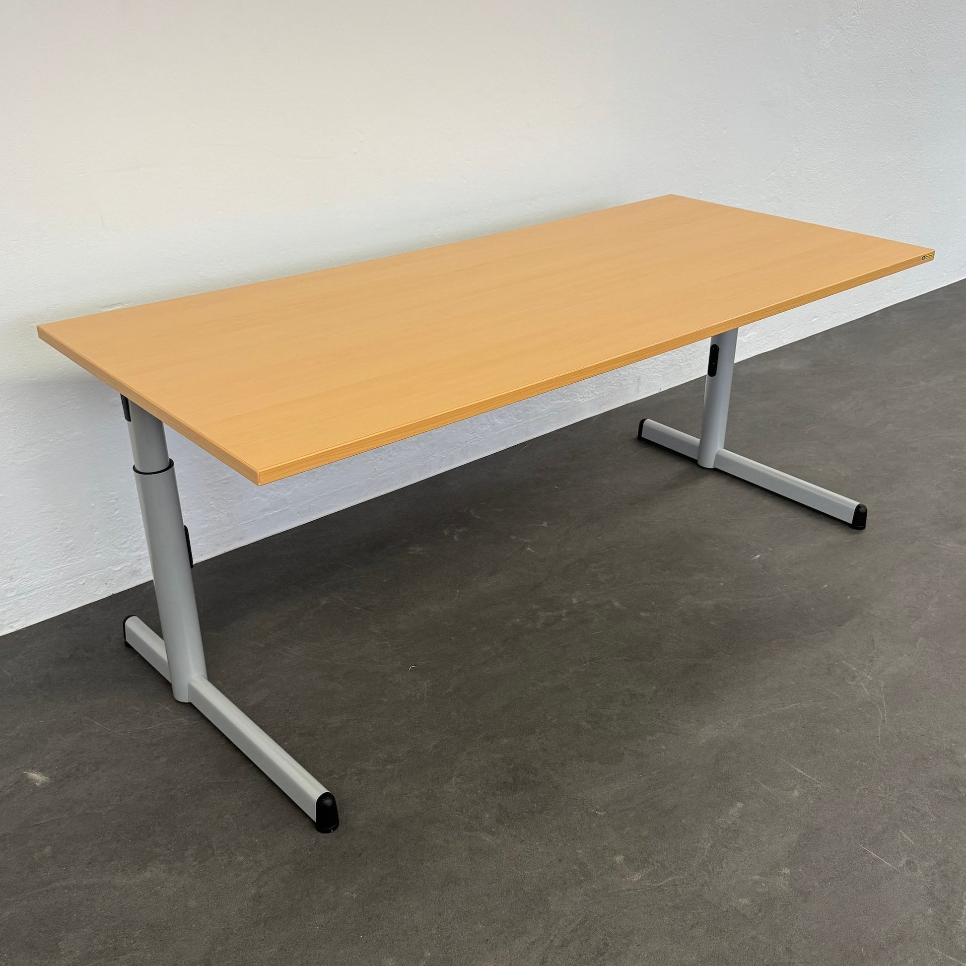 Steelcase Tenaro Schreibtisch 1800x800mm - 6004633
